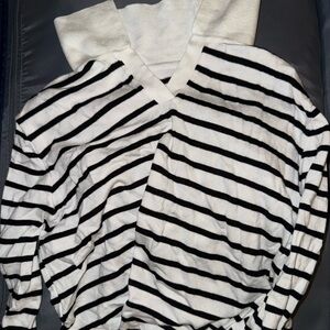 Black&White sweater.